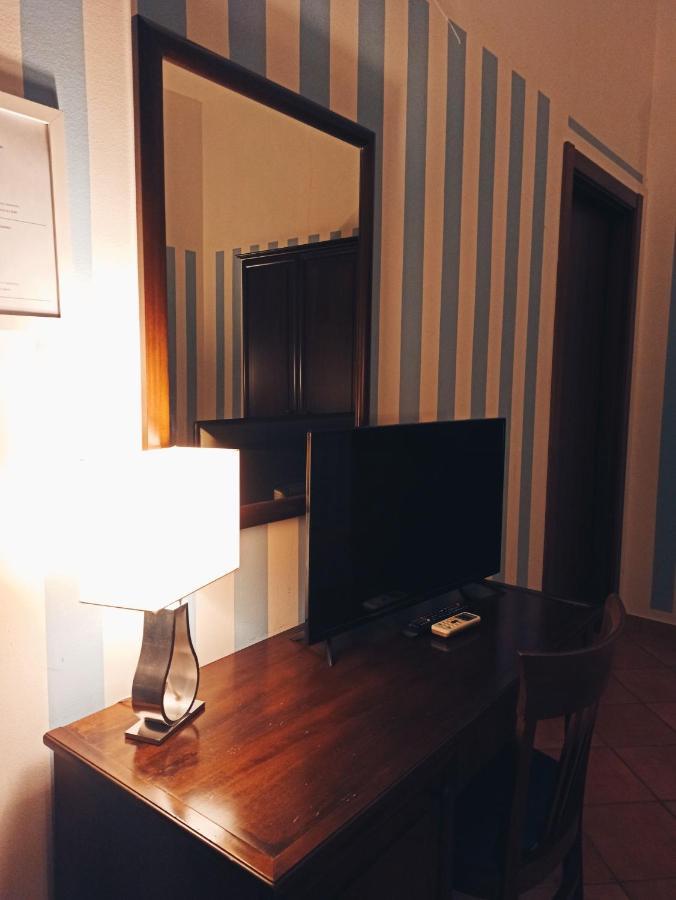 Hotel Plaza 칼타니세타 외부 사진